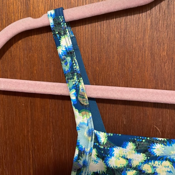 NWOT Aerie Offline 3D Sports Bra & Biker Short Set - Picture 7 of 13